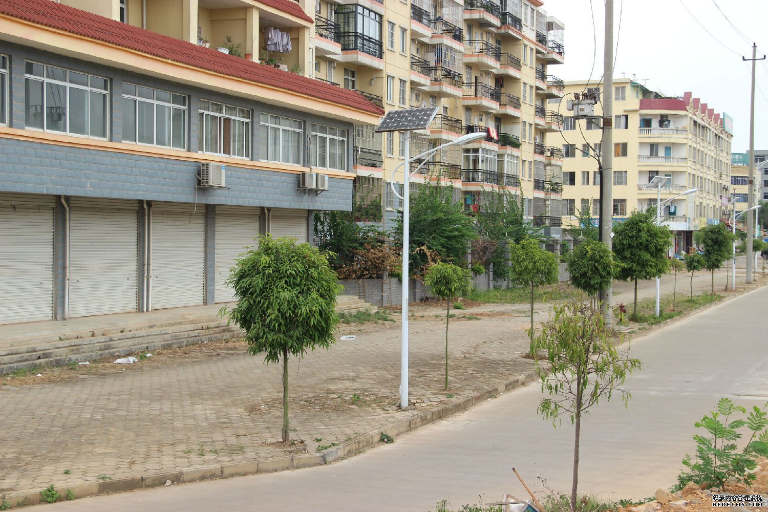 南寧市小區太陽能路燈照明工程