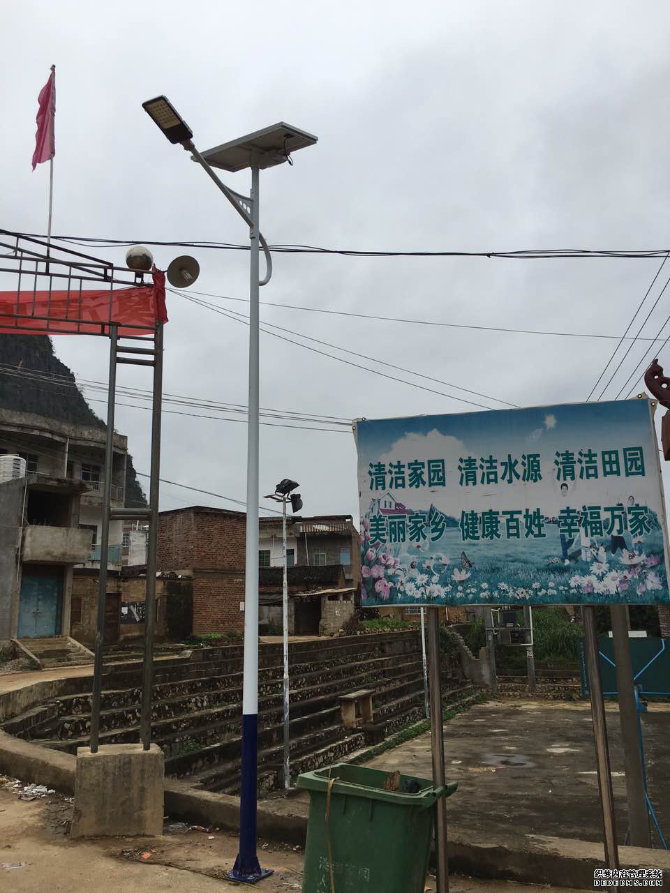 廣西太陽能路燈崇左扶綏新寧鎮那寬村