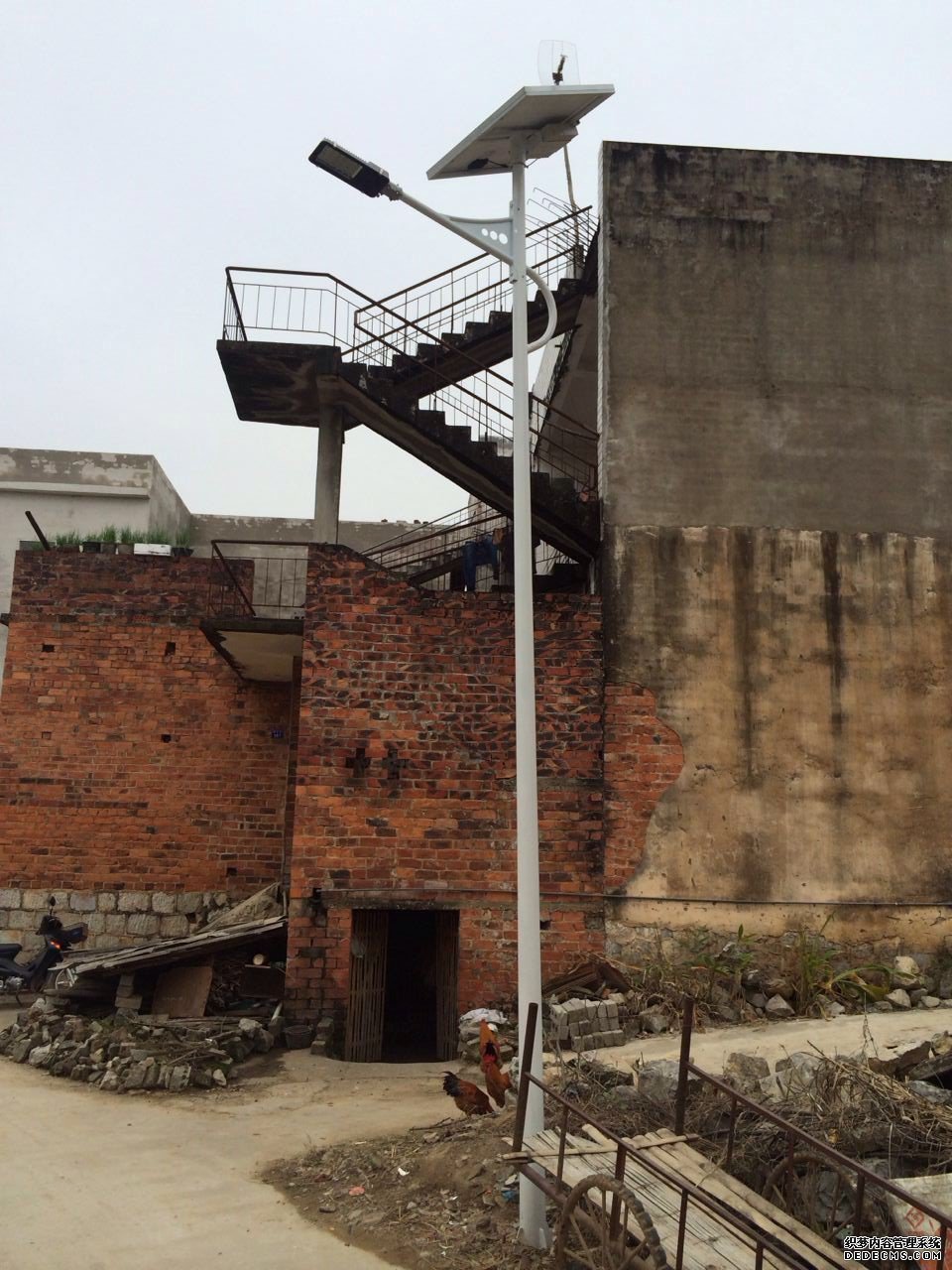 廣西太陽能路燈崇左扶綏新寧鎮那寬村